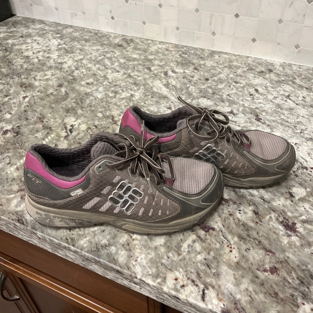 Columbia Omni-Grip Hiking Shoes